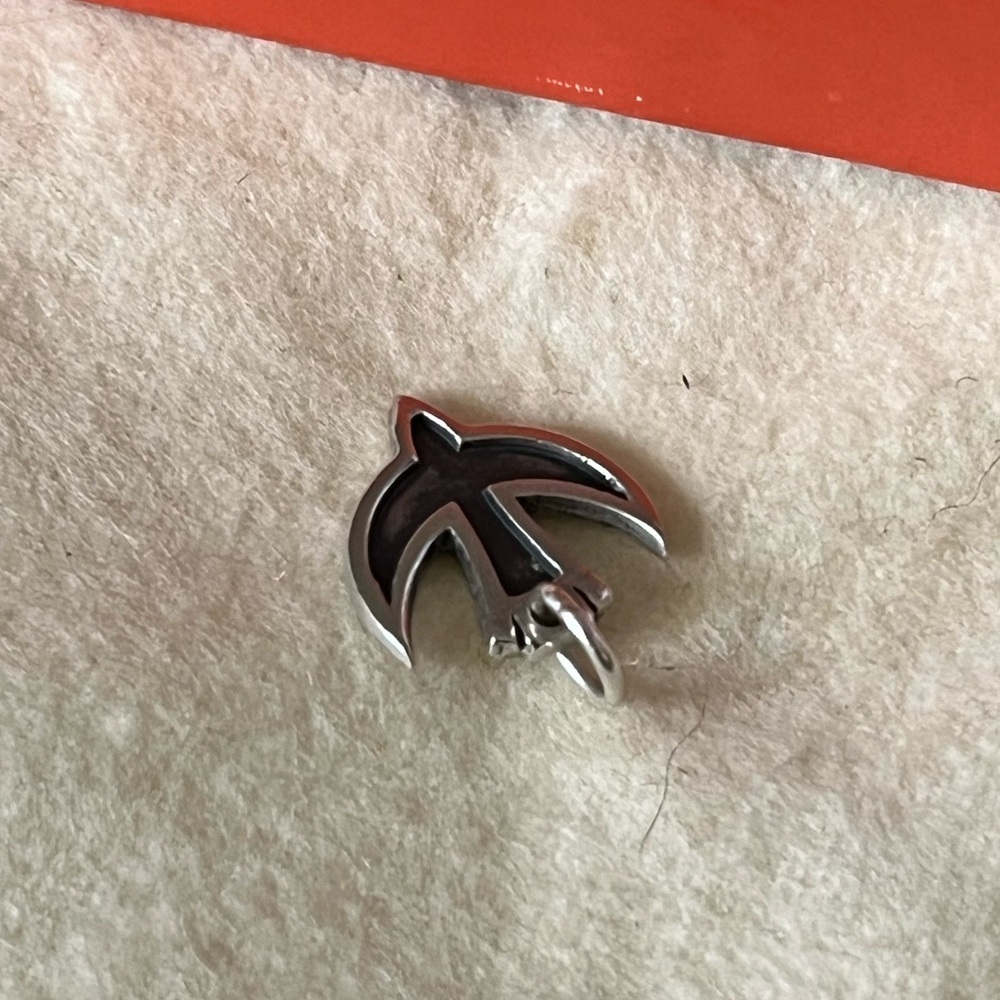 James Avery *Rare* *Retired* Dove Charm oxidized detailing - Picture 2 of 5